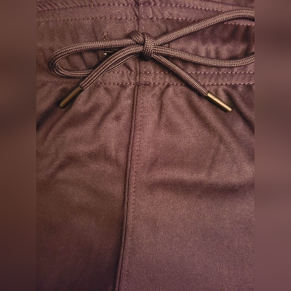 NWT Reebok size 3XL black shorts - Picture 2 of 5